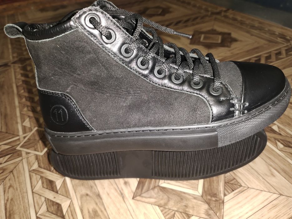 Продамо кожне взуття