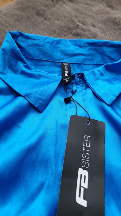 Nowa satynowa koszula, rozmiar S