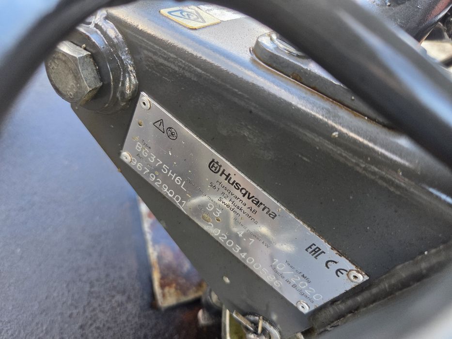 Husqvarna  z silnikiem Honda GX