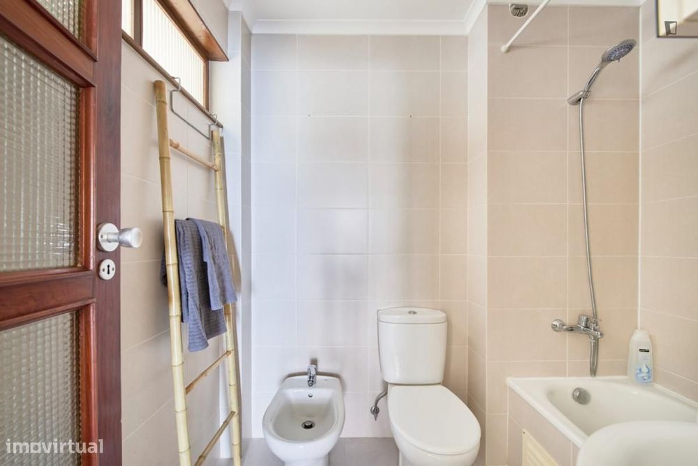 Quarto - localizado em Alvalade Lisbon