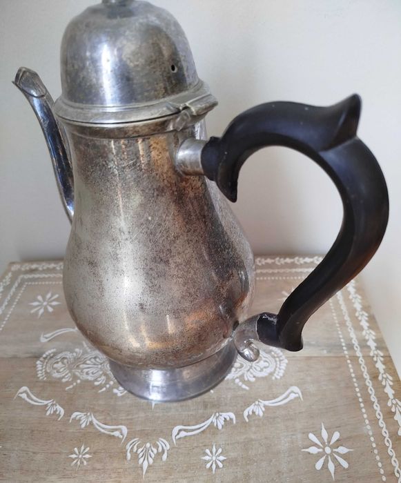 Antigo Bule, casquinha de Prata, lindíssimo