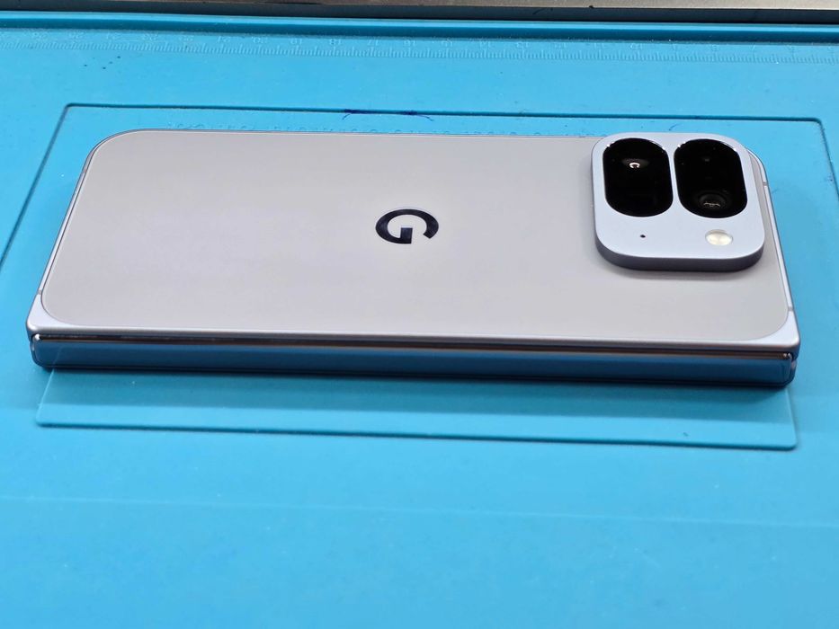 Używany - Google Pixel 10 Pro Fold 5G 256GB Szary - GSM Baranowo