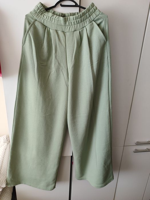 Szerokie spodnie dres 36/38 S/M