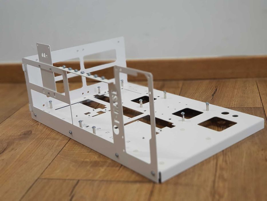 Gamingowy stelaż , akcesoraia PC obudowa gamingowa, test bench