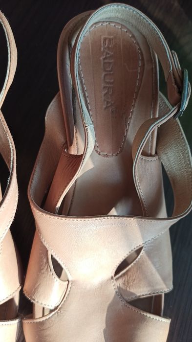 Buty damskie skórzane Badura 38