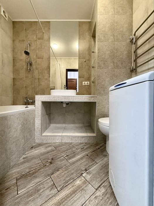 Аренда. ГЕНЕРАТОР  в доме. ул.Феодосийская 1А. Метро Димеевская.