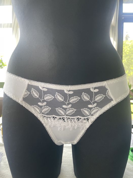 Stringi Isabelle r. S,M,L,XL (494)
