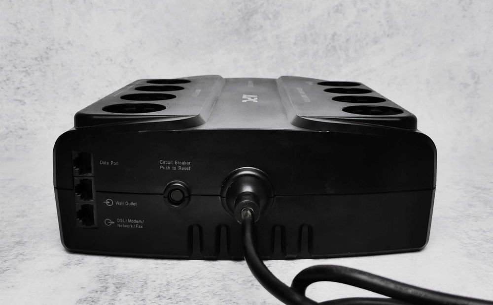 ДБЖ APC Back-UPS ES 550VA (BE550G-RS) (без АКБ) Б/в