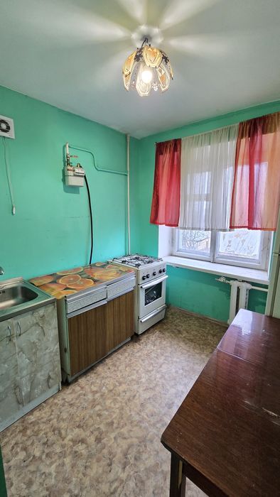 Хлебодарское, Продам квартиру 33 кв. Хрущёвка, 4 этаж, балкон