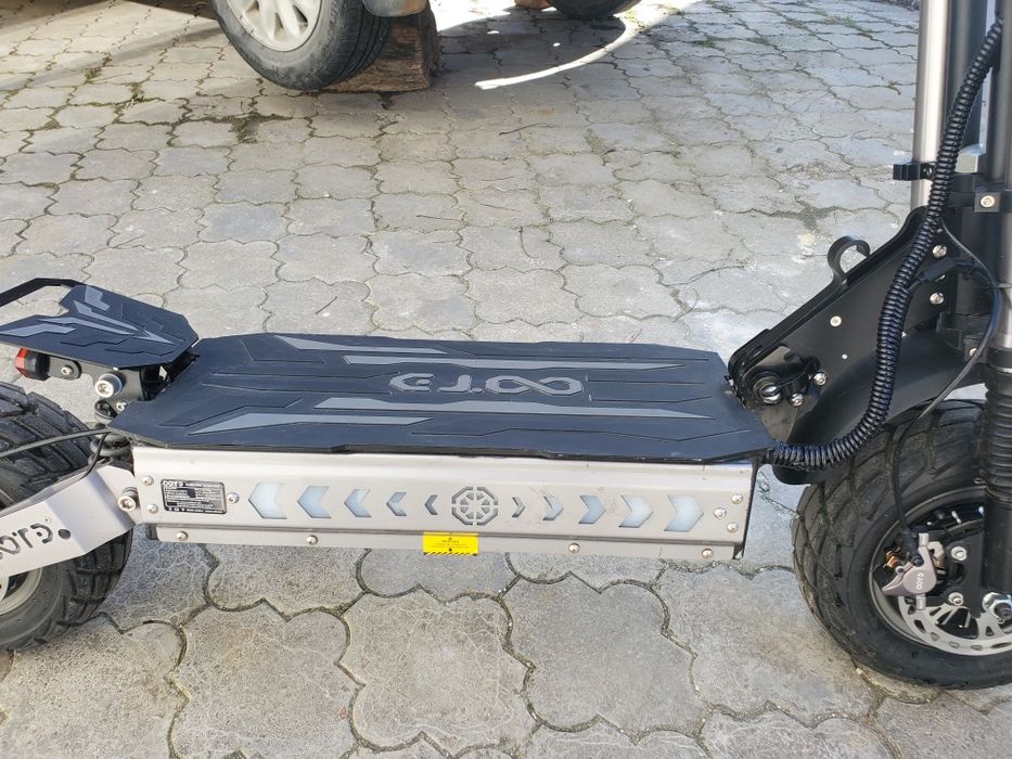 Электросамокат OOTD T90 Carbon