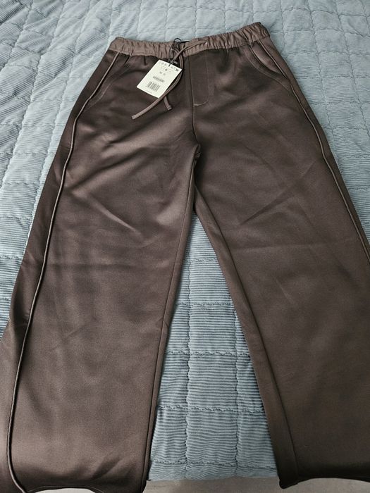 Spodnie dresowe Bershka r.M