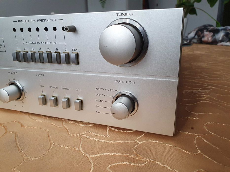 Amplituner telefunken RR200