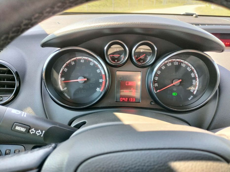 Opel  Meriva b  Niski przebieg