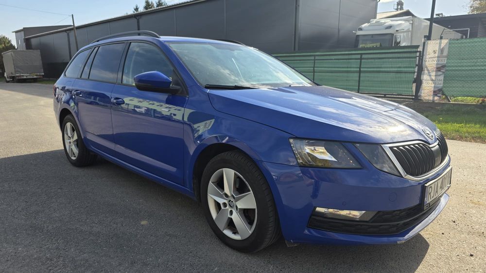 До вашої уваги є гарний автомобіль Skoda A7 2018р