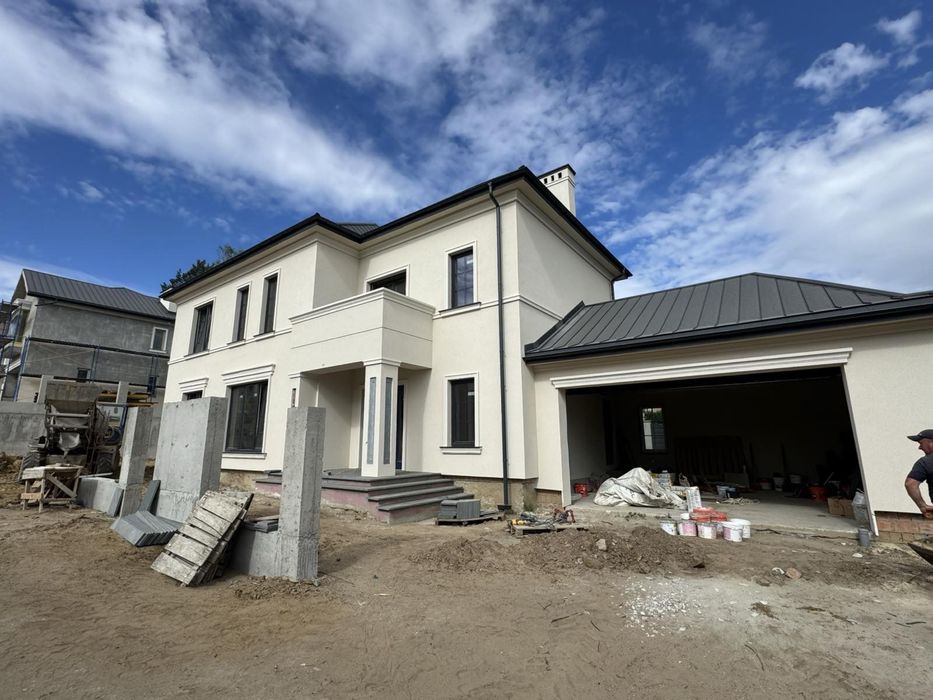 Продаж с Бірки сучасного окремо стоячого будинку в житловому масиві