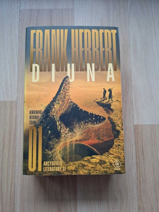 Diuna Frank Herbert Kroniki Diuny tom 1 książka SF Rebisu