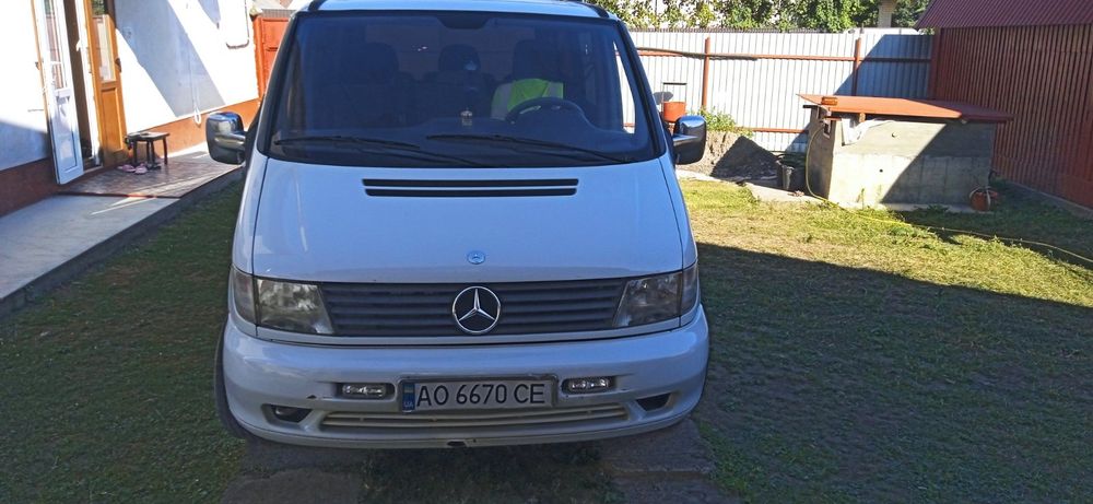 Віто 110 2003 року пасажир 9 мість