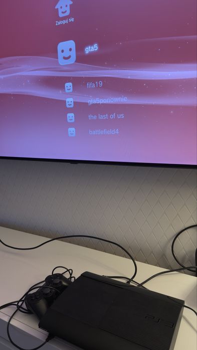 PS3 slim mało używana