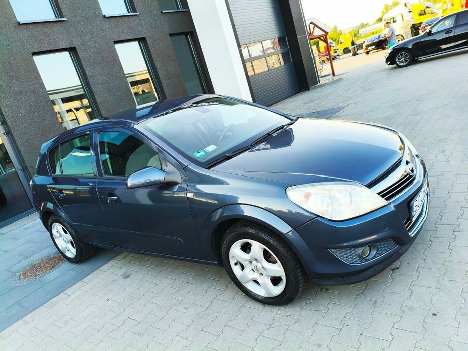 Opel Astra h z Automatyczną skrzynią biegów w BDB stanie!