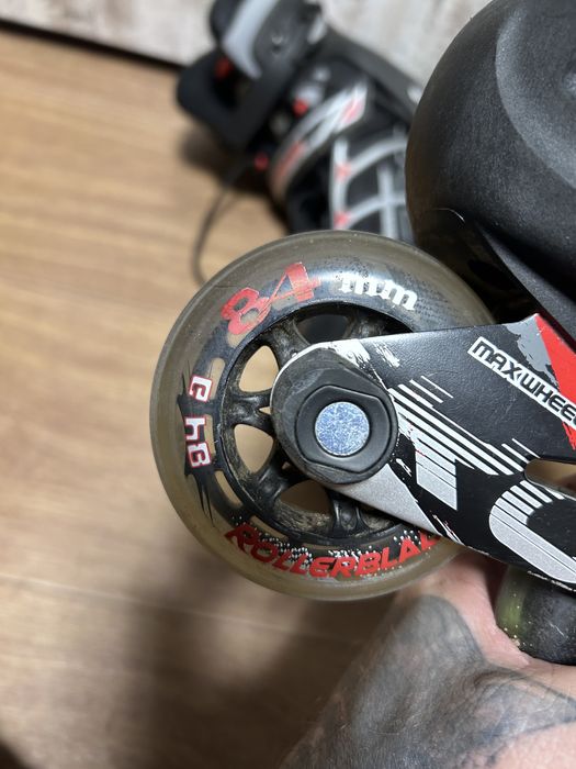 Ролики Rollerblade Macroblade 84