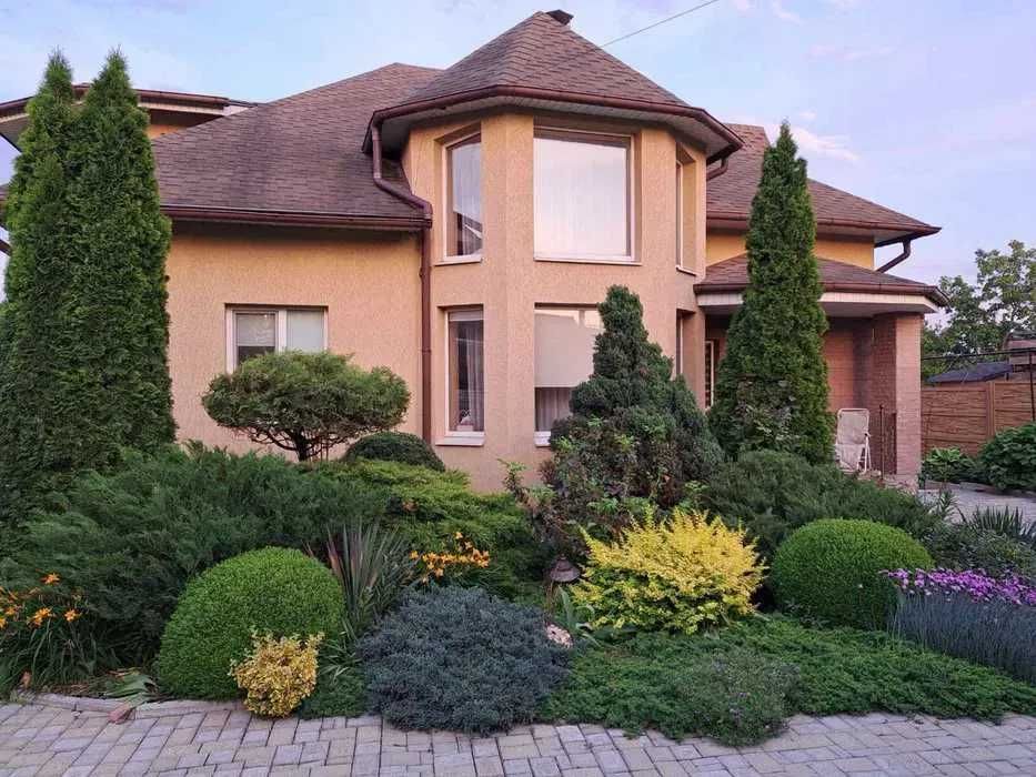 Аренда двухэтажного дома в городе. 13.01.26.