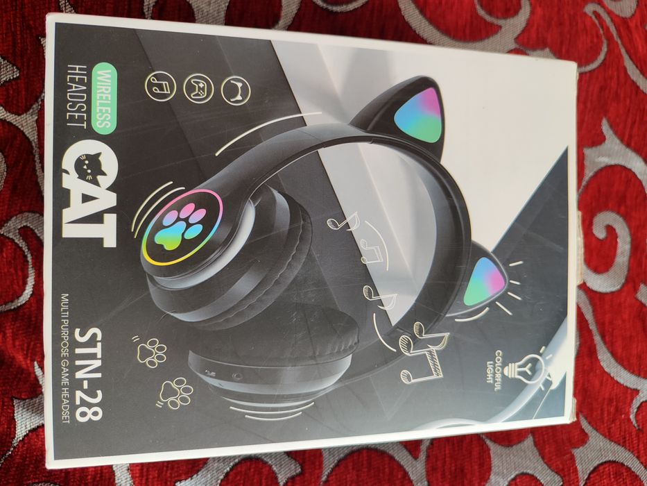 Навушники з підсвіткою CAT, STN-28