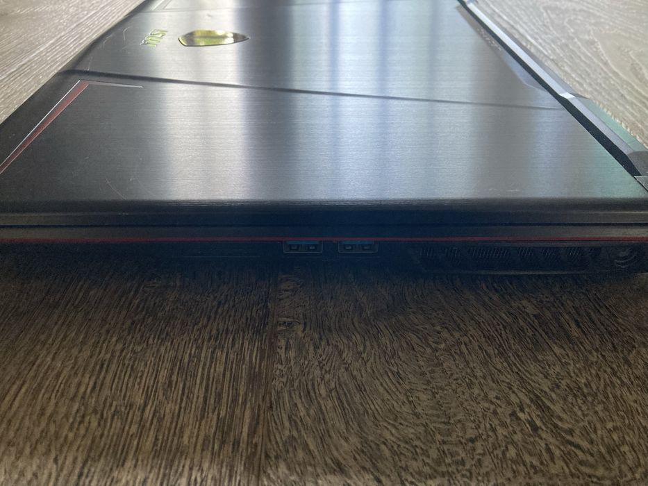 Laptop MSI GP63 Leopard 8RE