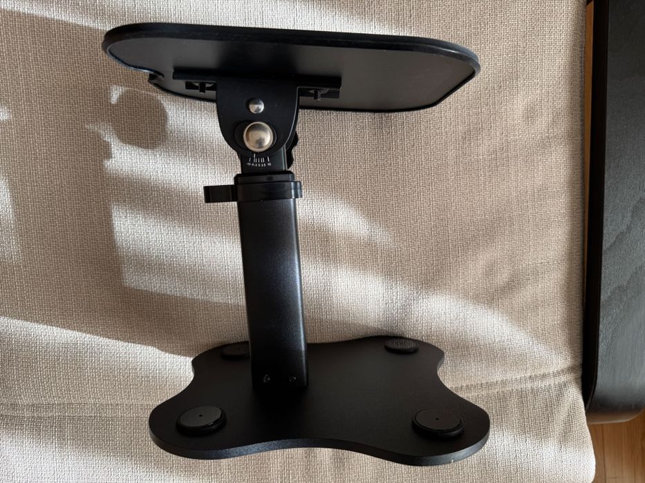 Suporte para monitores de estúdio - COMO NOVO