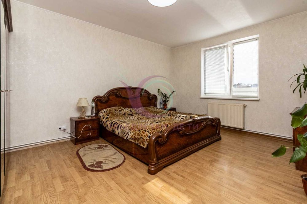 Будинок Угринів передмістя Івано-Франківська Особняк з ділянкою 7сот