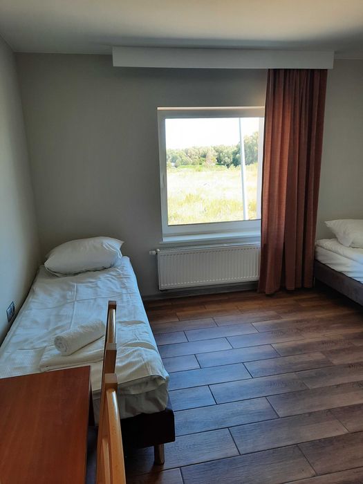 Komfortowe pokoje pracownicze z łazienkami – 1 i 2 os.