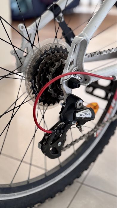 Rower mlodzieżowy Cross Level Replica 24 cale