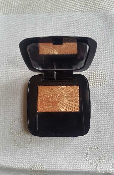 Тіні золоті Sisley  41 glow gold, коричневі Mac brun