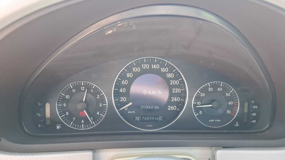 Mercedes-Benz Classe CLK 200 — fotografia 11