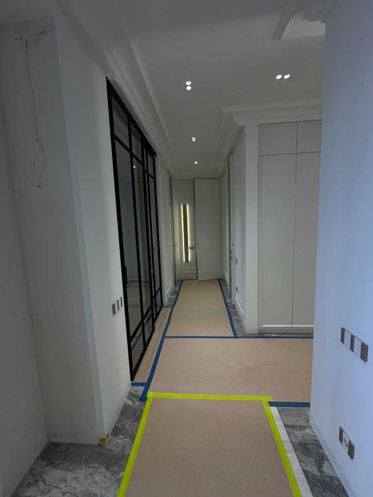 Продам 2 к квартиру на просп.Космонавтів 5330