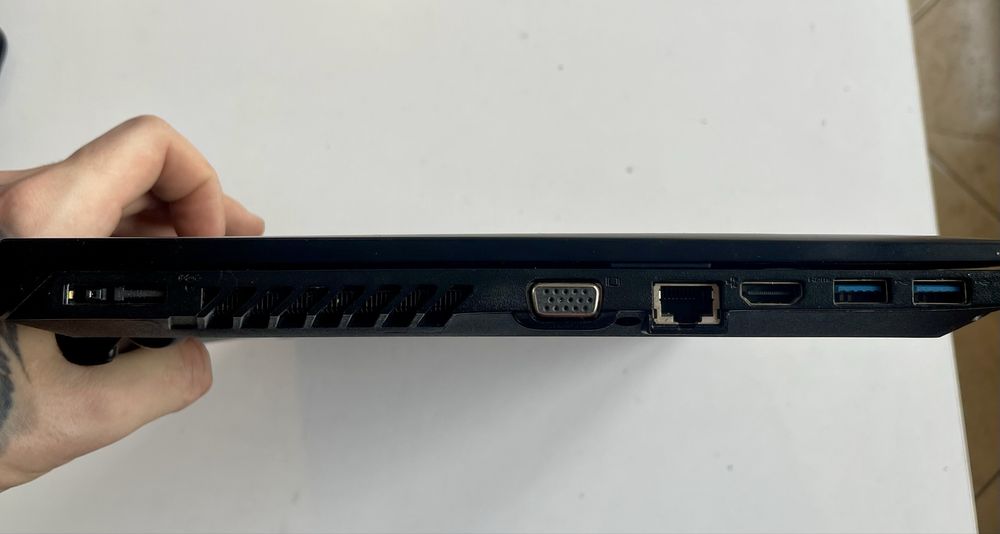 Laptop Lenovo B50-80 |i3|8GB RAM|256GB SSD|Radeon R5|Gotowy do pracy