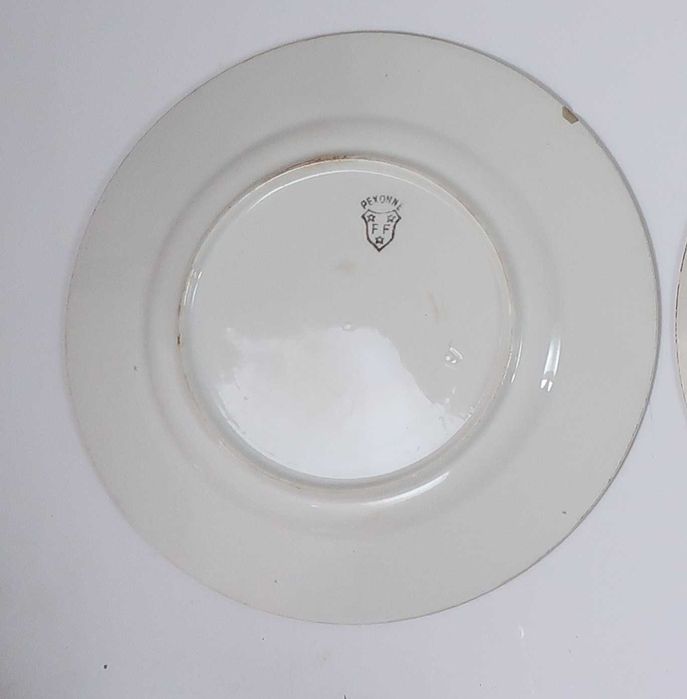 Pratos Nobreza Francesa - Faiança Pexonne finais do Séc. XIX