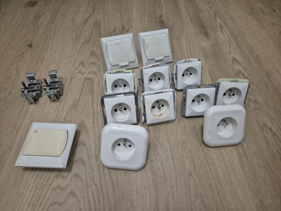 Gniazda oddam za darmo. To co na zdjeciu