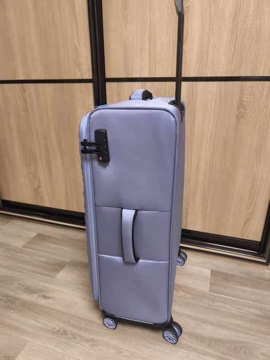 Чемодан большой, чемодан на колесах,валіза великого розміру з тканин