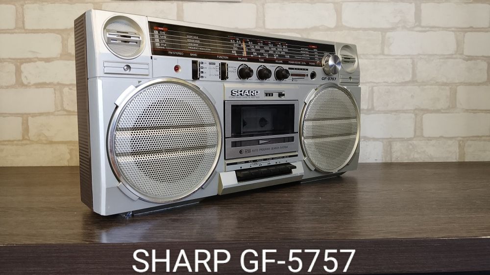 SHARP GF-5757 Stereo Radio Cassette Recorder