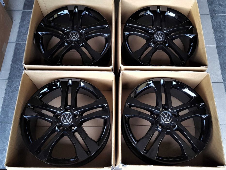 Alufelgi 18 5x112 VW Golf Passat Touran Caddy Jetta T-Roc Czarne 602#