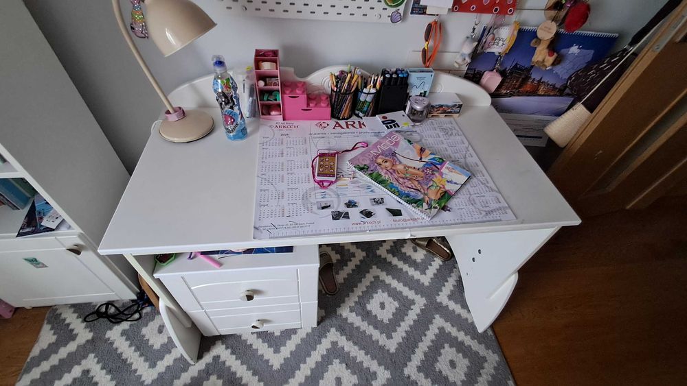 Biurko meblik dzieciece