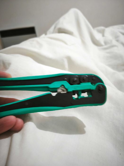 Alicate de cravar fichas modulares