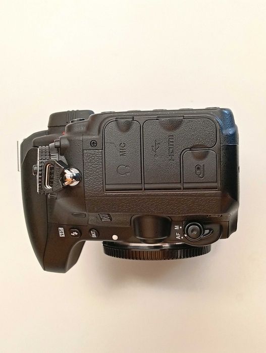 Câmara fotográfica digital full-frame Nikon D610