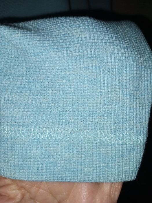 Фирменный свитшот лонгслив Hugo Boss. Оригинал.