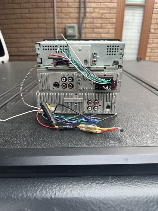 Продам магнитолы