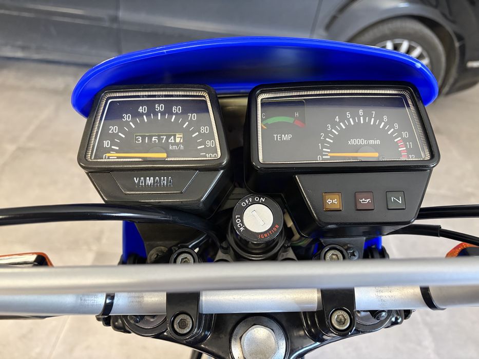 Yamaha DT 50 LC de 1993 restaurada de A a Z