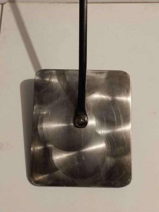 Ferro para torrar o leite creme