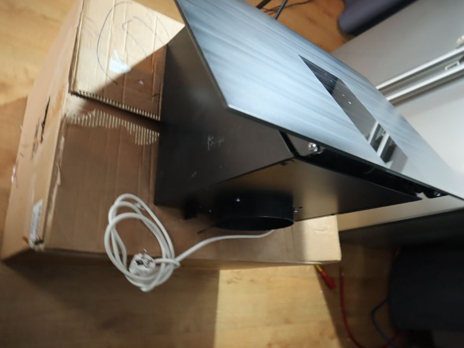 OUTLET! - 20% Taniej. Nowy okap kominowy Amica OKC6558S 2 lata gwaranc