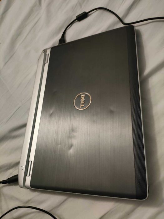 Dell Latitude  E6220