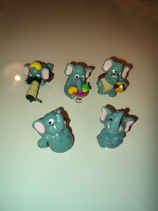 Figurki słonie z kinder niespodzianki